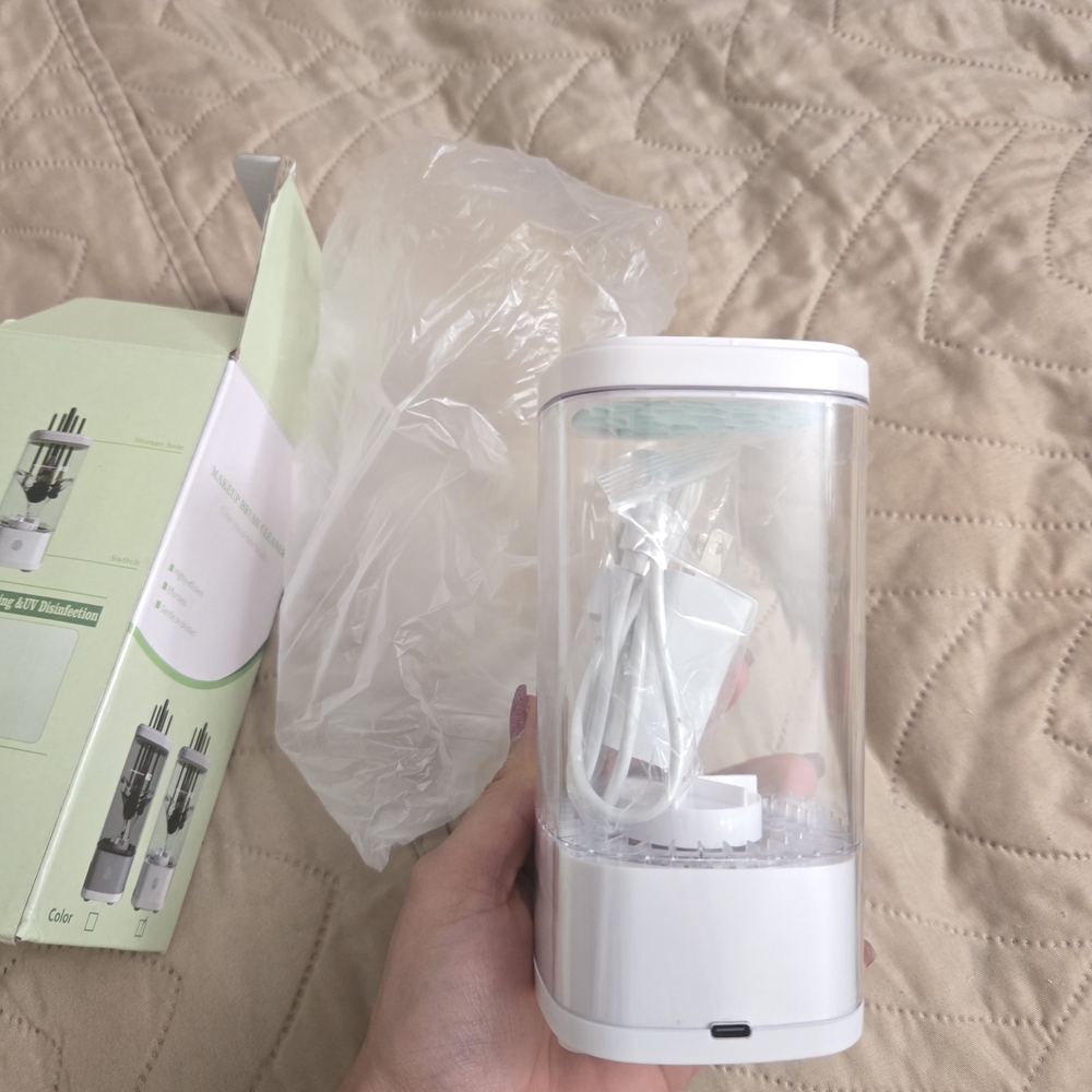 White Portable Blender